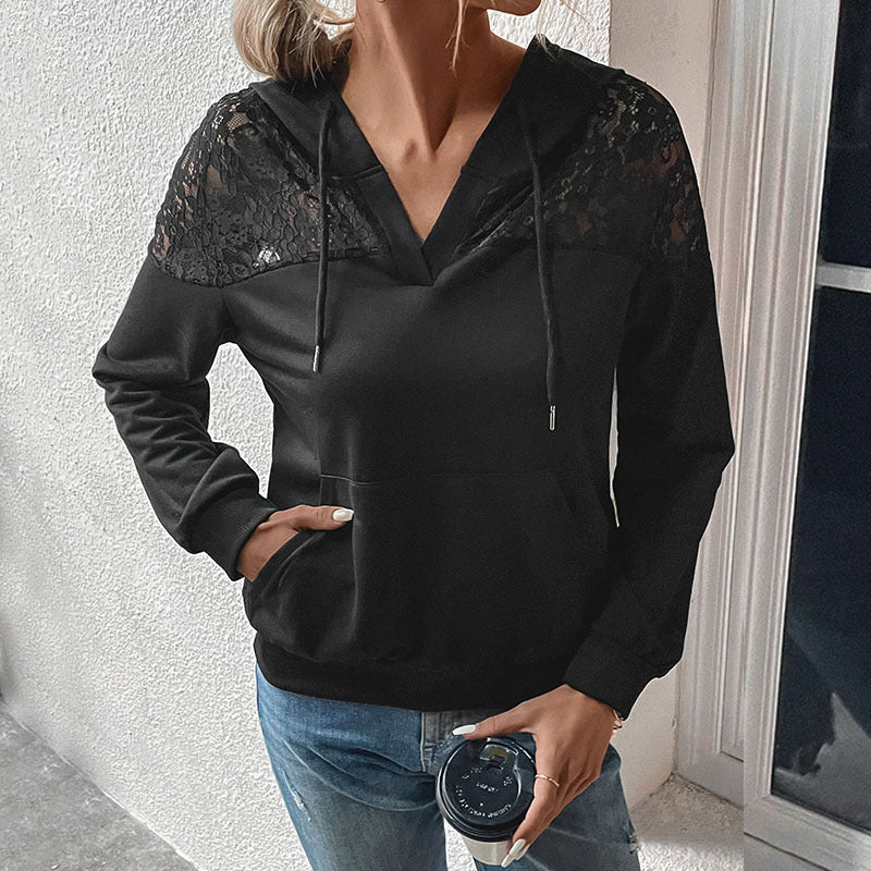 Cyrene - Chique Hoodie met Cut-Out Design