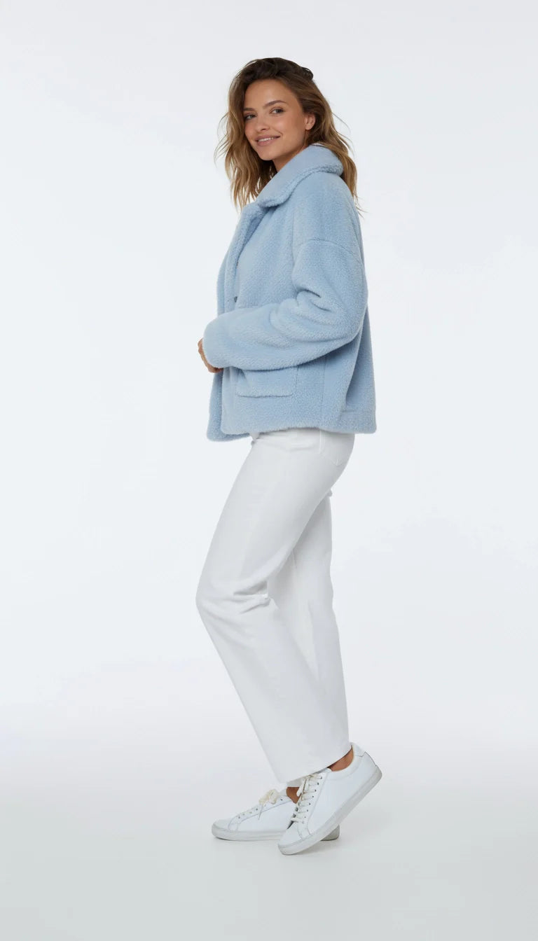 Veloria - Plush Coat