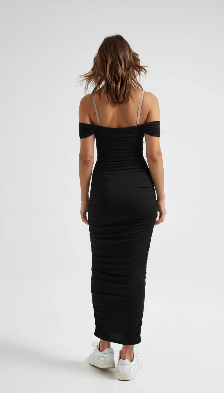 damesjurk van prettygarden met off-shoulder design.